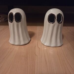 2 Ceramic Ghosts Decor